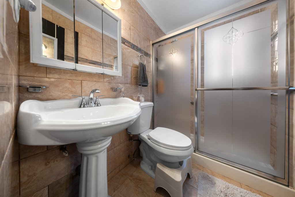 564 Shepherd Avenue – For Sale photo 8
