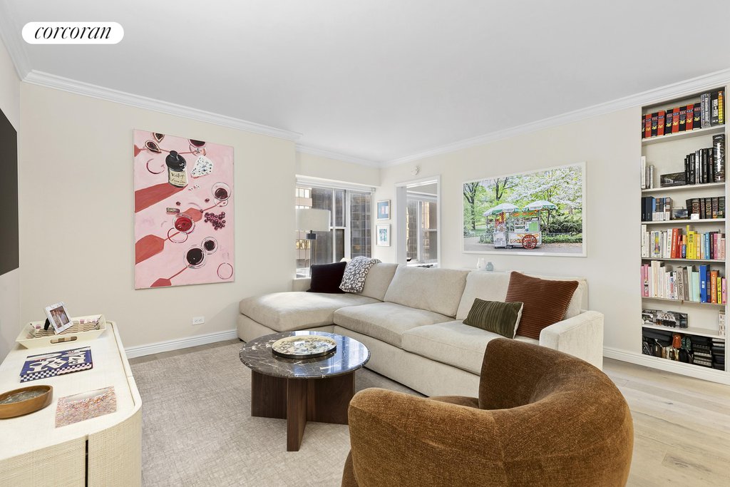 118 East 60th Street, Unit 24A