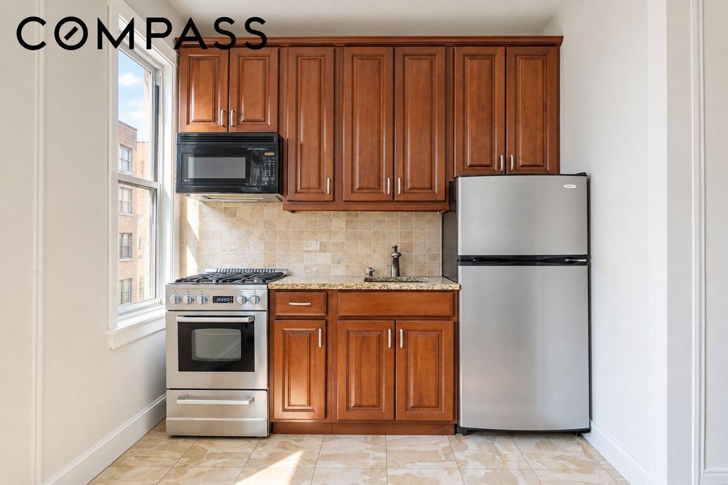 59 Pineapple Street, Unit 6L photo 3