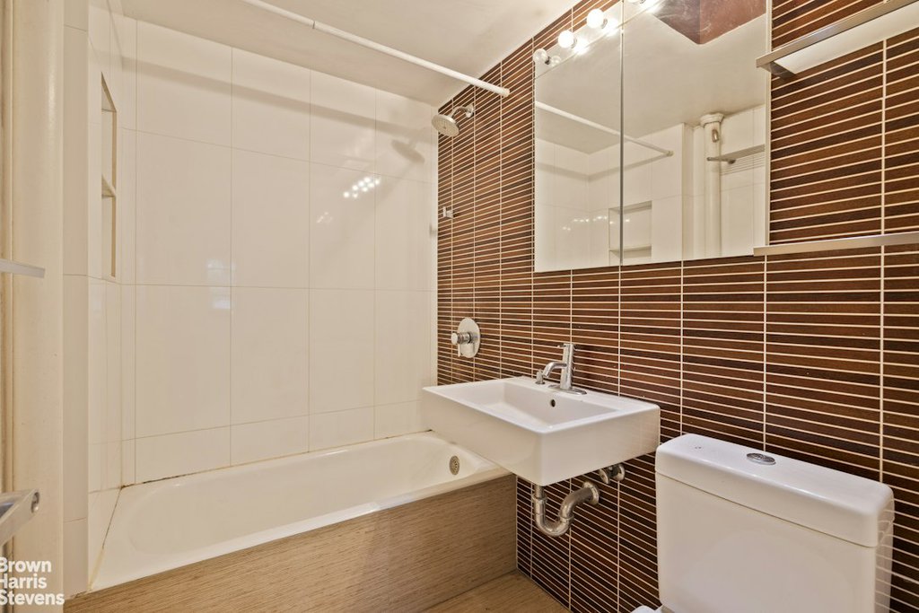 20 Jane Street, Unit 4C photo 8