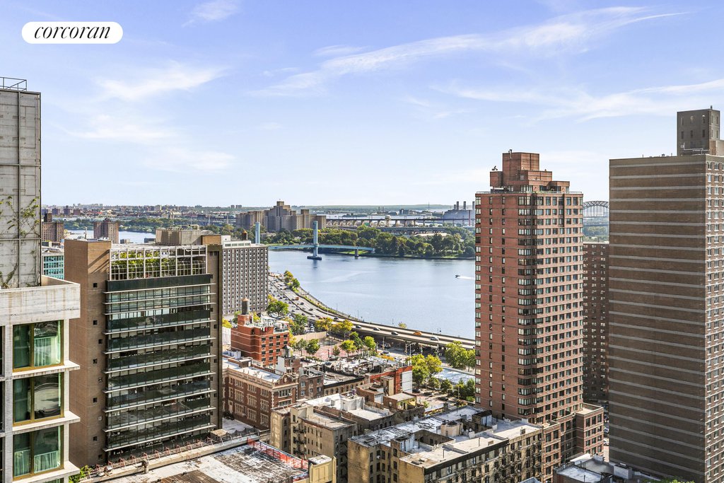 300 East 93rd Street, Unit 29B photo 8