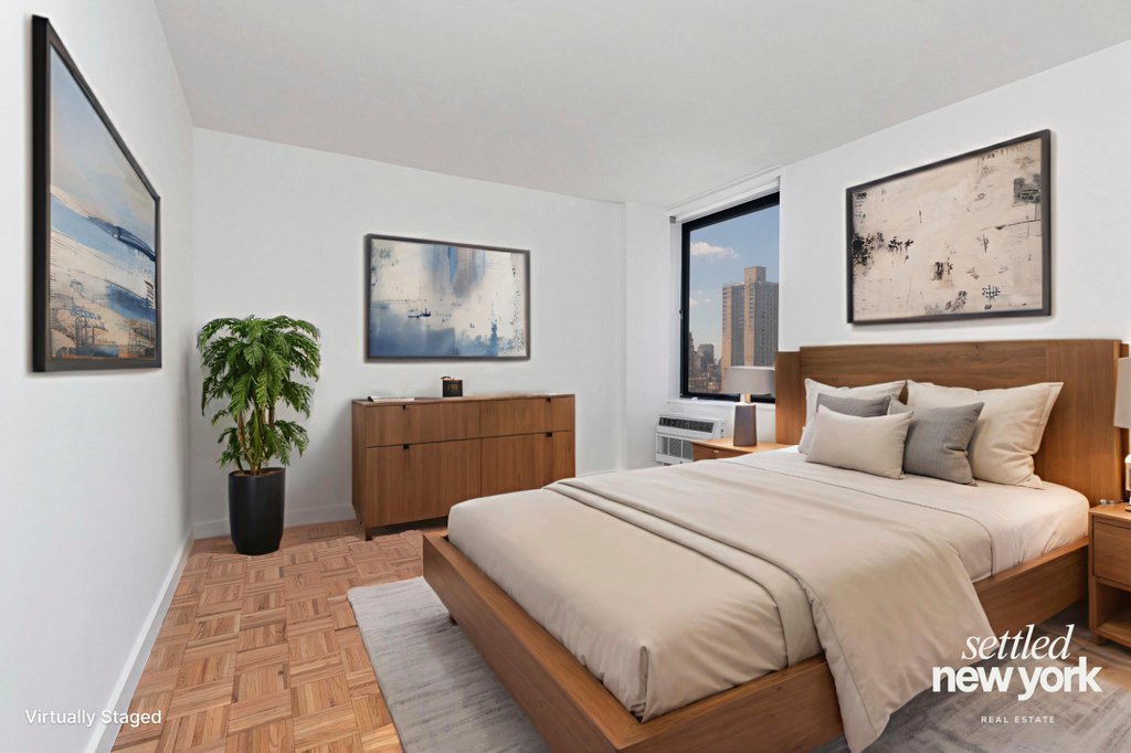 1601 Third Avenue, Unit 26C photo 5