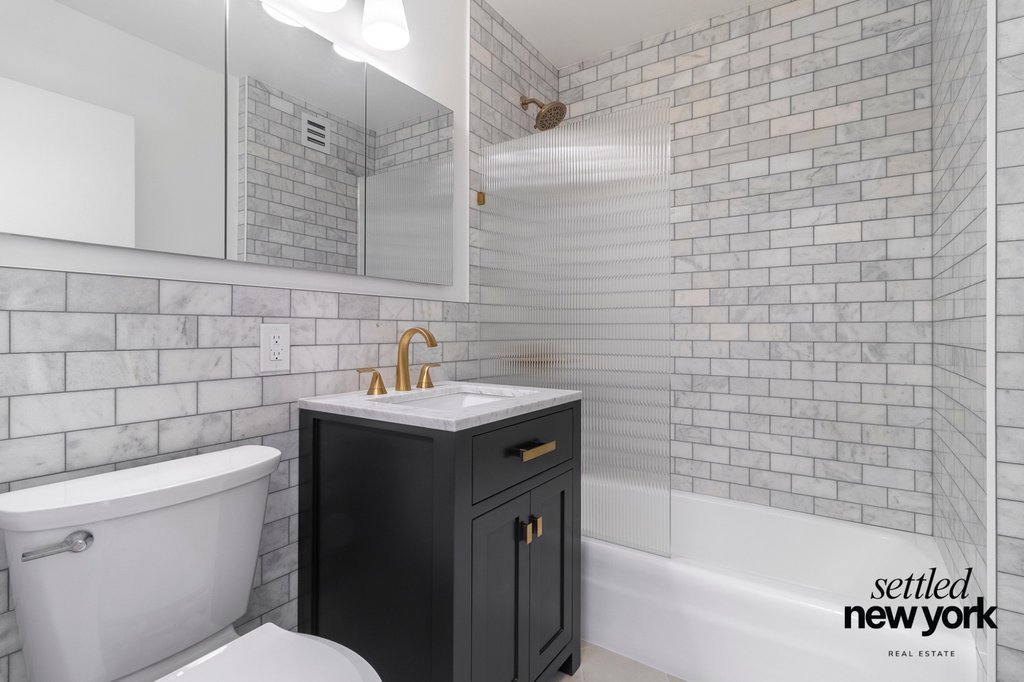 1601 Third Avenue, Unit 26C photo 7