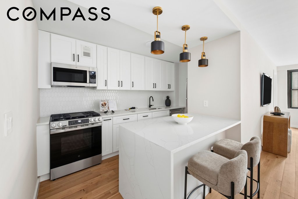 225 East 57th Street, Unit 8K photo 5