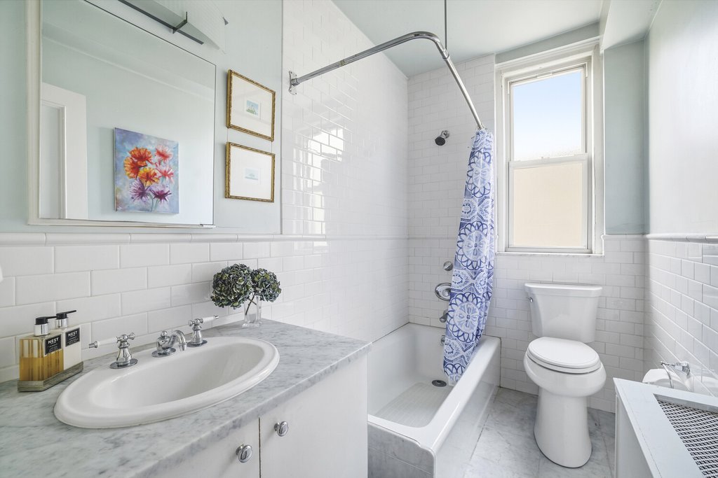 17 East 89th Street, Unit 8D photo 14