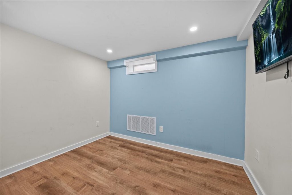 1515 East 55th Street – For Sale photo 17