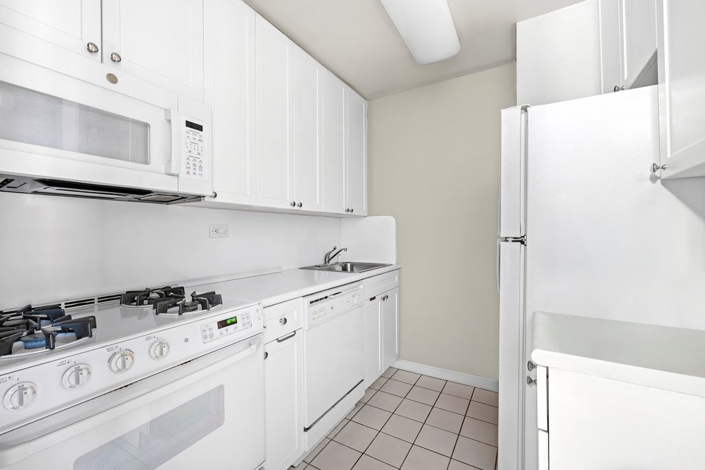 235 East 87th Street, Unit 9A photo 3