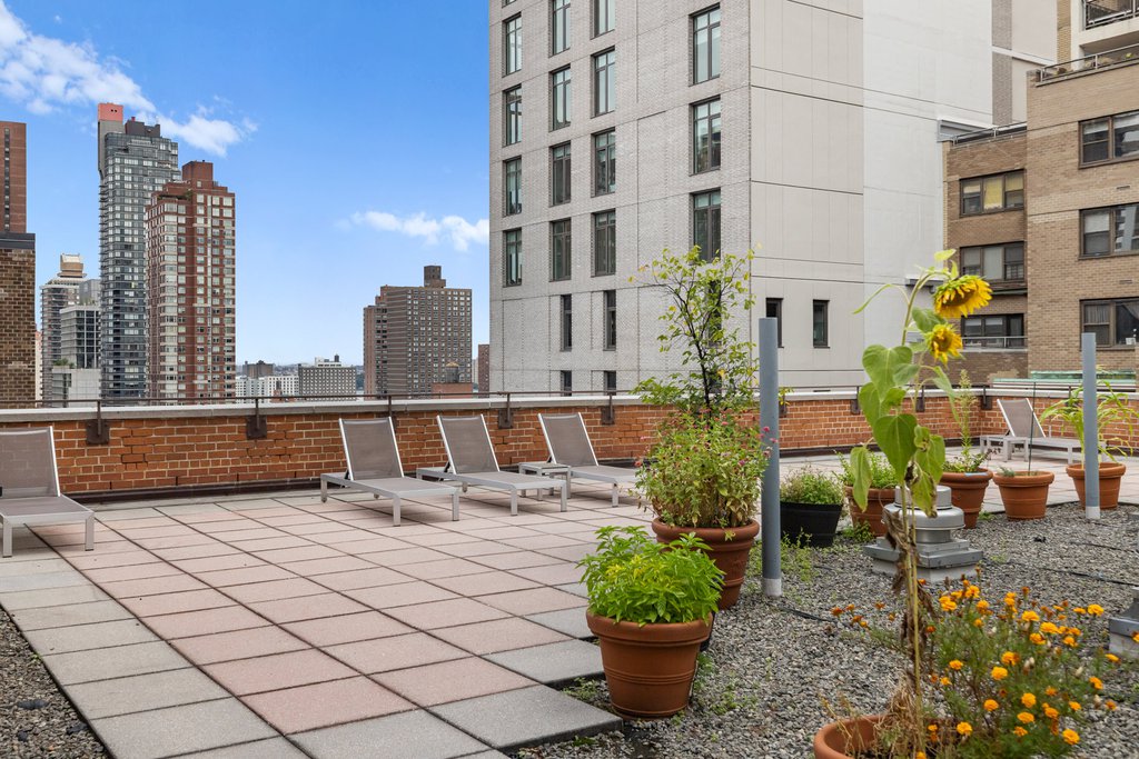 235 East 87th Street, Unit 9A photo 8