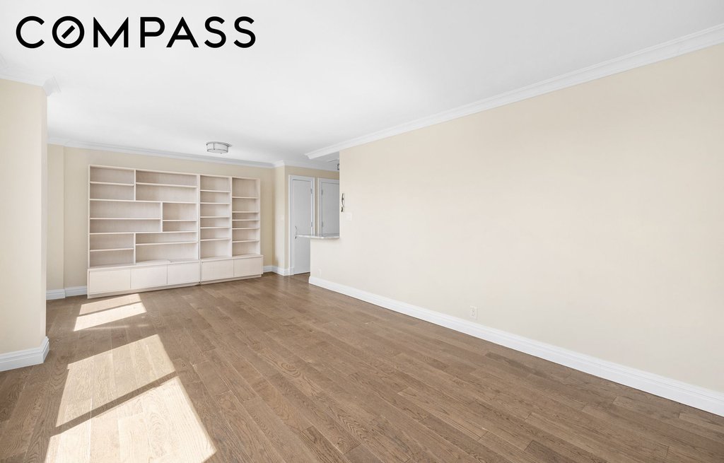 555 Main Street, Unit 1608 photo 9