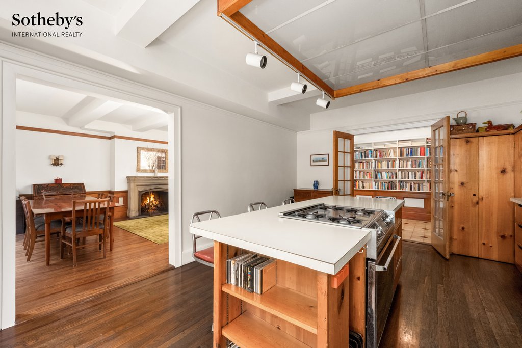 40-50 East 10th Street, Unit 2H photo 7