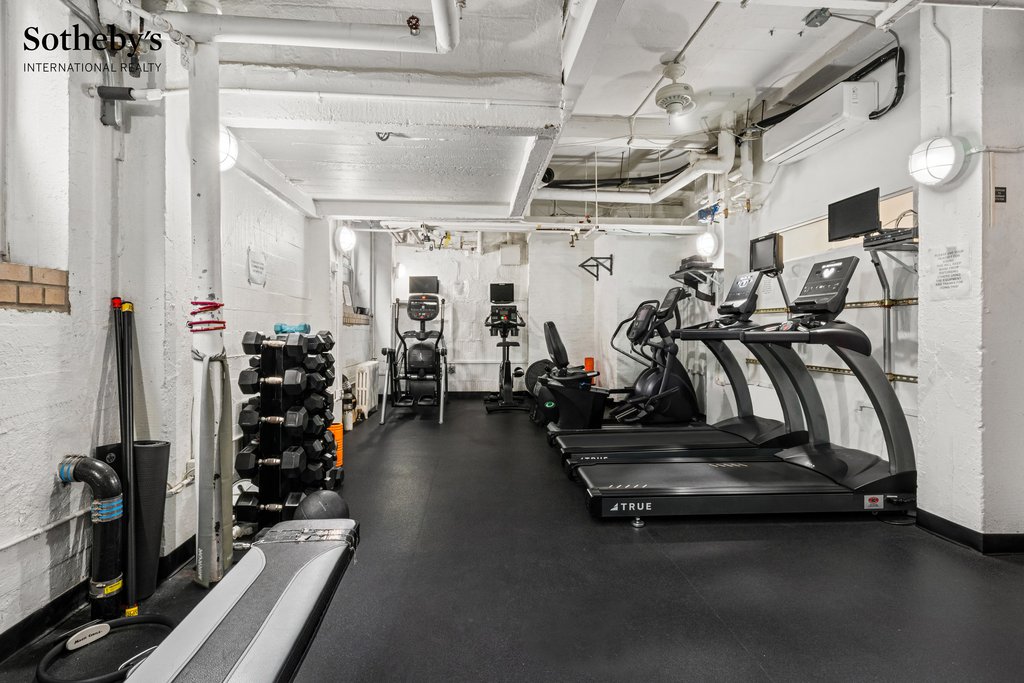 40-50 East 10th Street, Unit 2H photo 13
