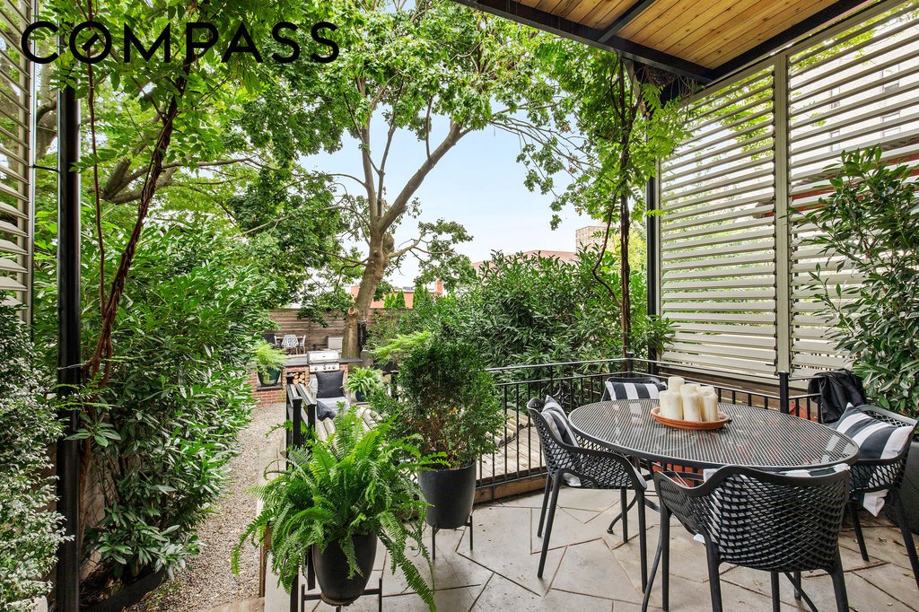 162 Crown Street – For Sale photo 9