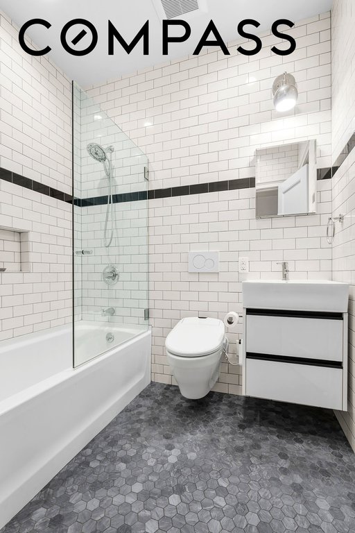 162 Crown Street – For Sale photo 16