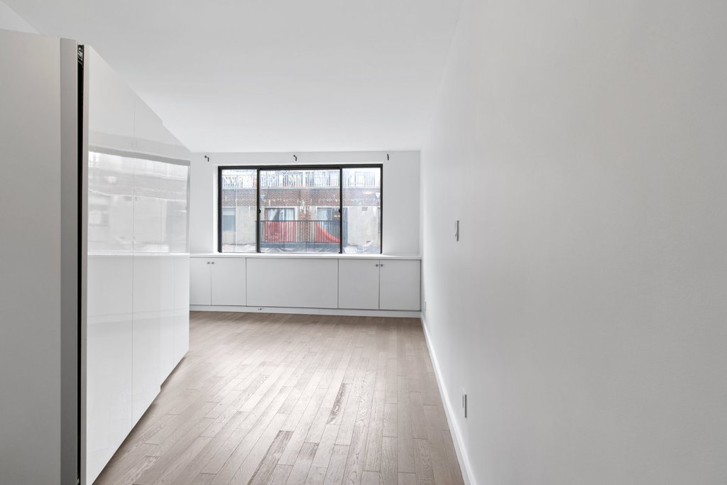 44 East 12th Street, Unit 9B photo 6
