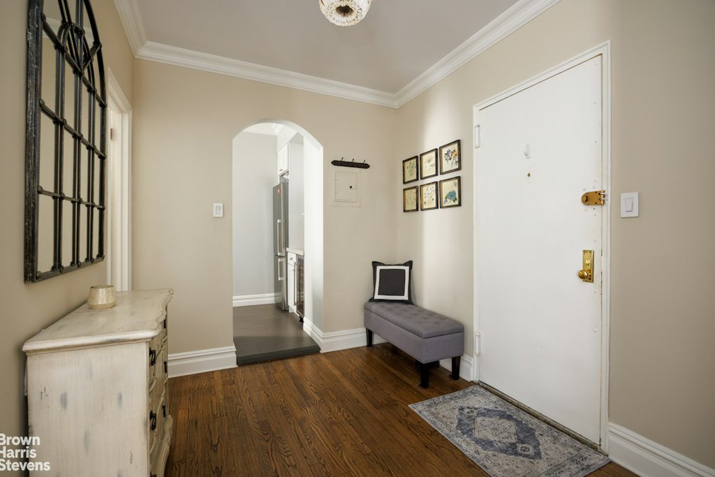 1326 Madison Avenue, Unit 23 photo 2