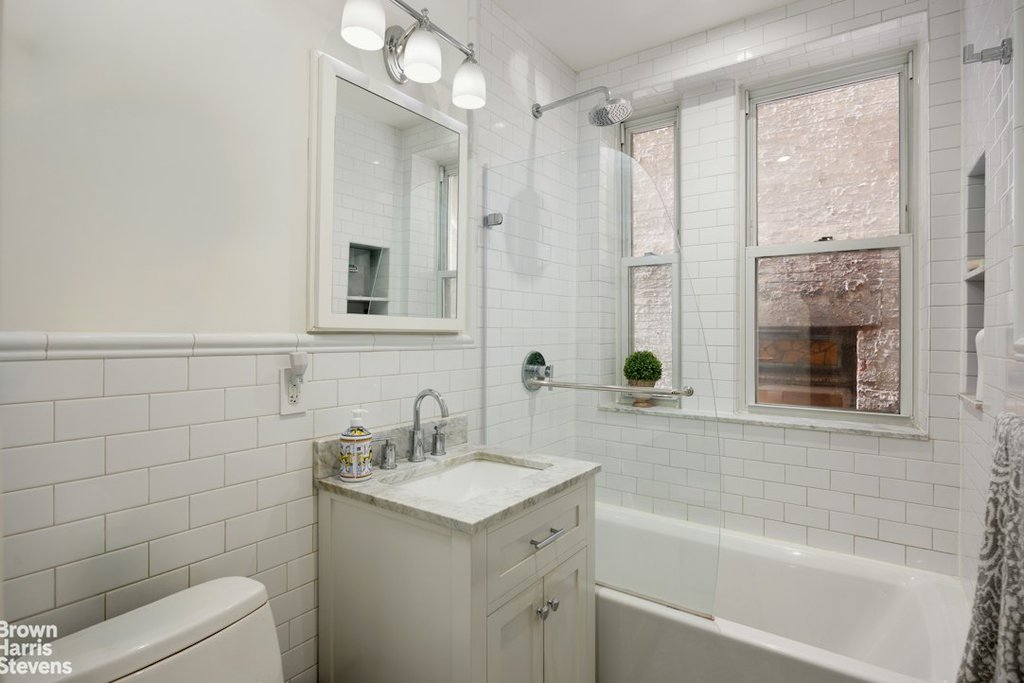 1326 Madison Avenue, Unit 23 photo 5