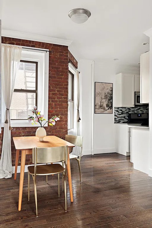 21-06 35th Street, Unit 3E photo 5