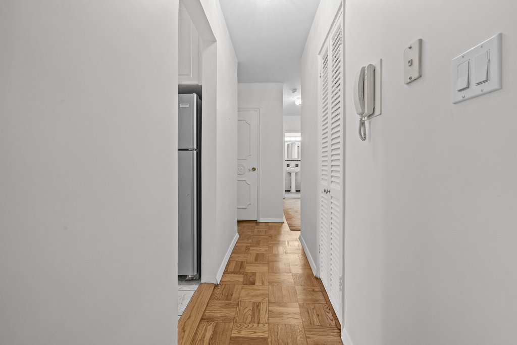 750 Kappock street, Unit 405 photo 15