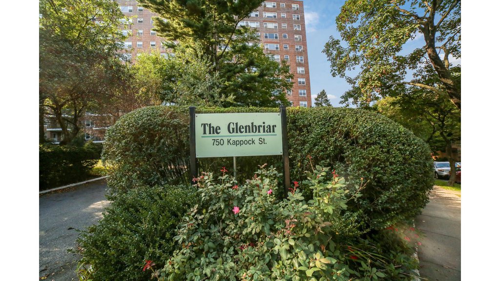 750 Kappock street, Unit 405 photo 28