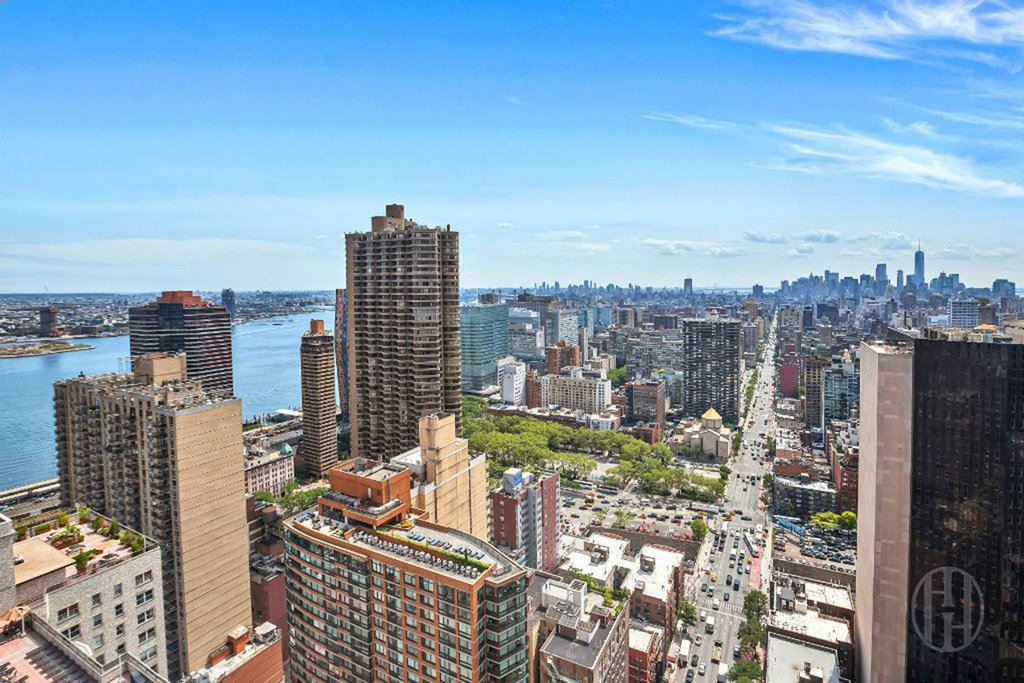 250 East 40th Street, Unit 47C photo 3