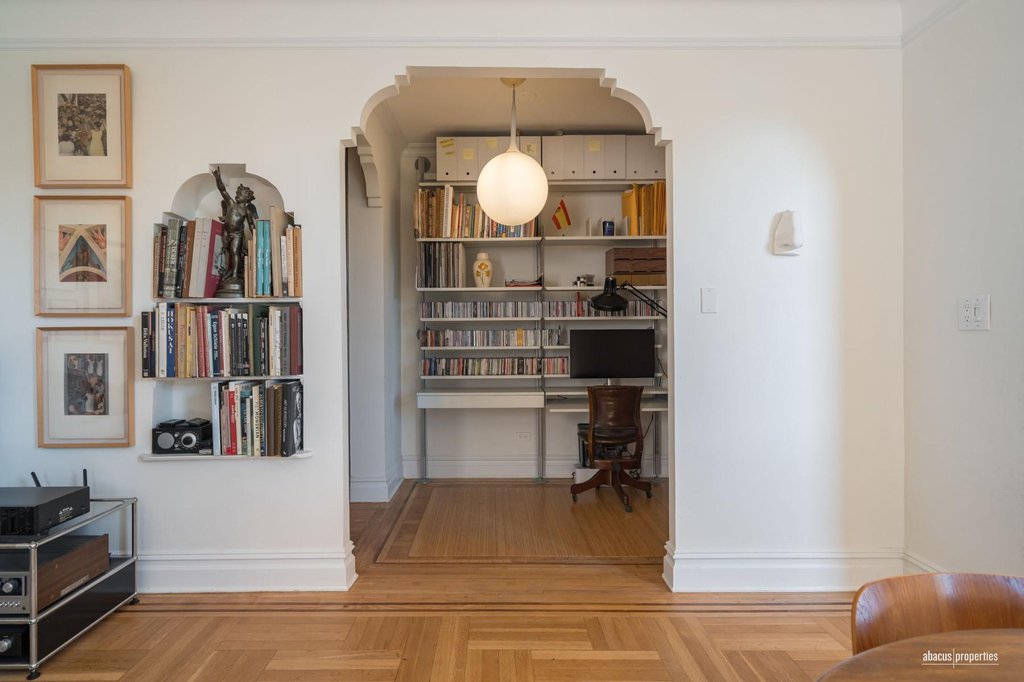 1710 Avenue H, Unit C5 photo 8