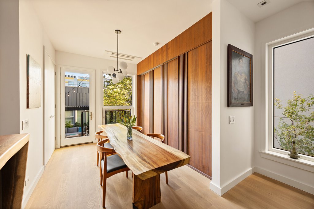 19 Conselyea Street – For Sale photo 7