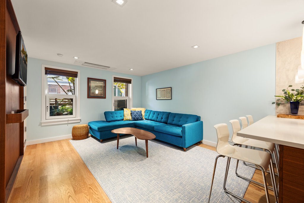19 Conselyea Street – For Sale photo 18