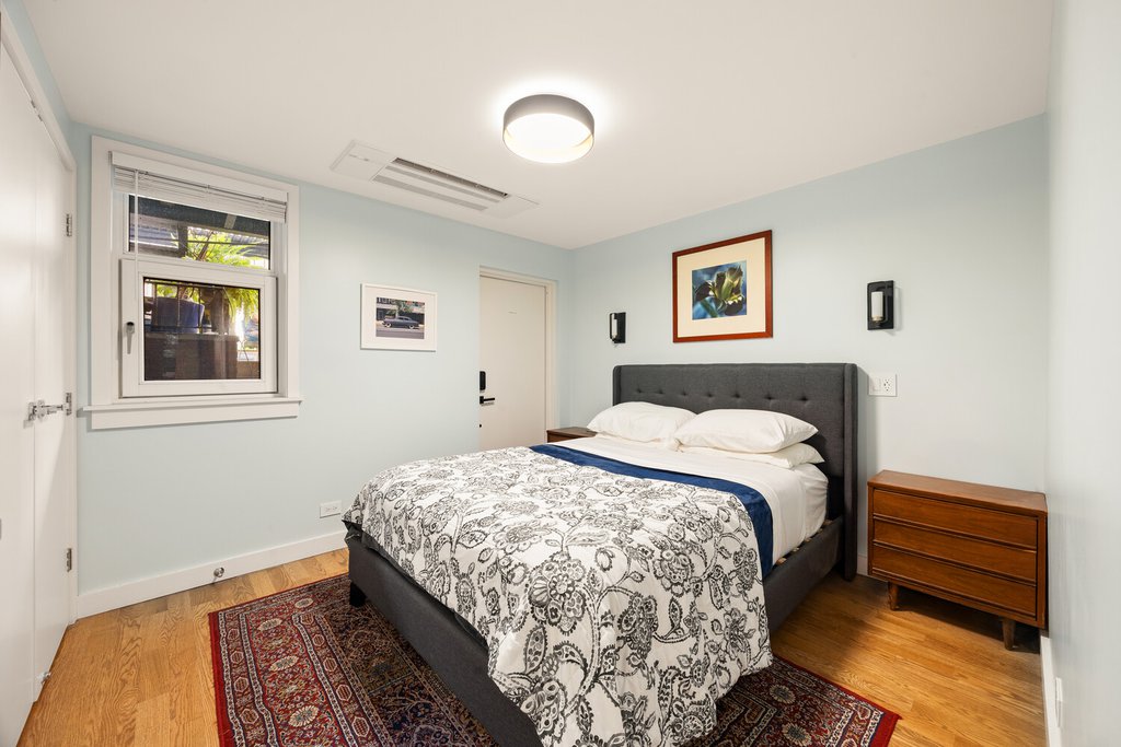 19 Conselyea Street – For Sale photo 20