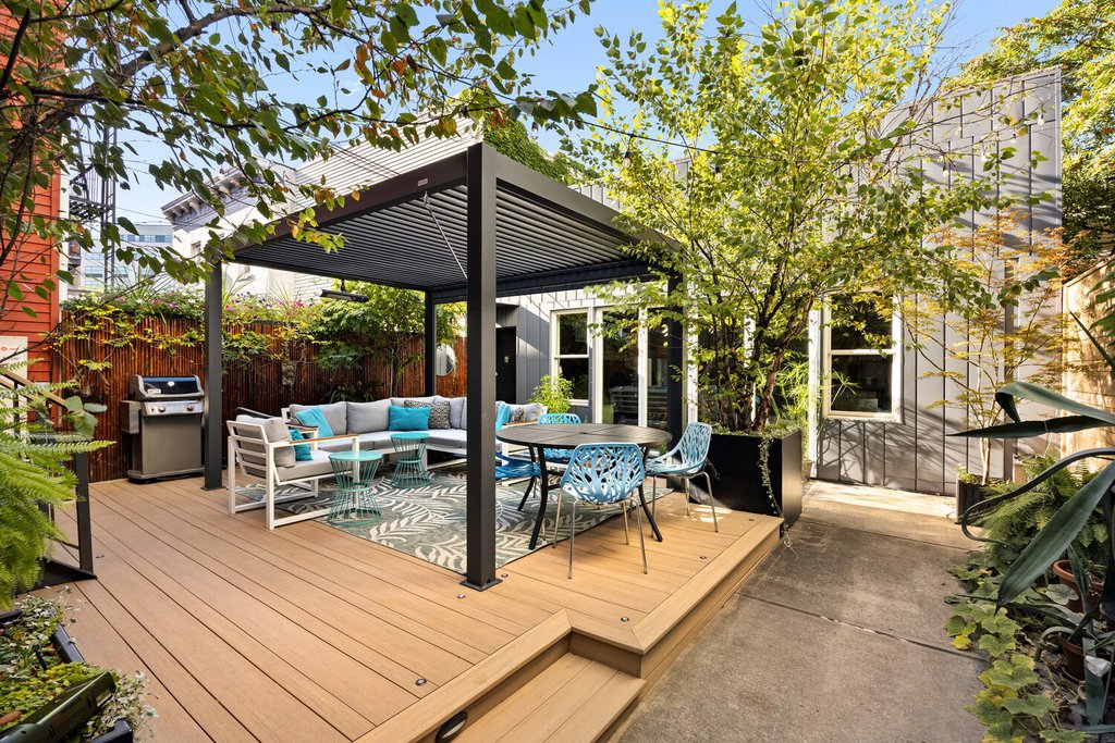 19 Conselyea Street – For Sale photo 22