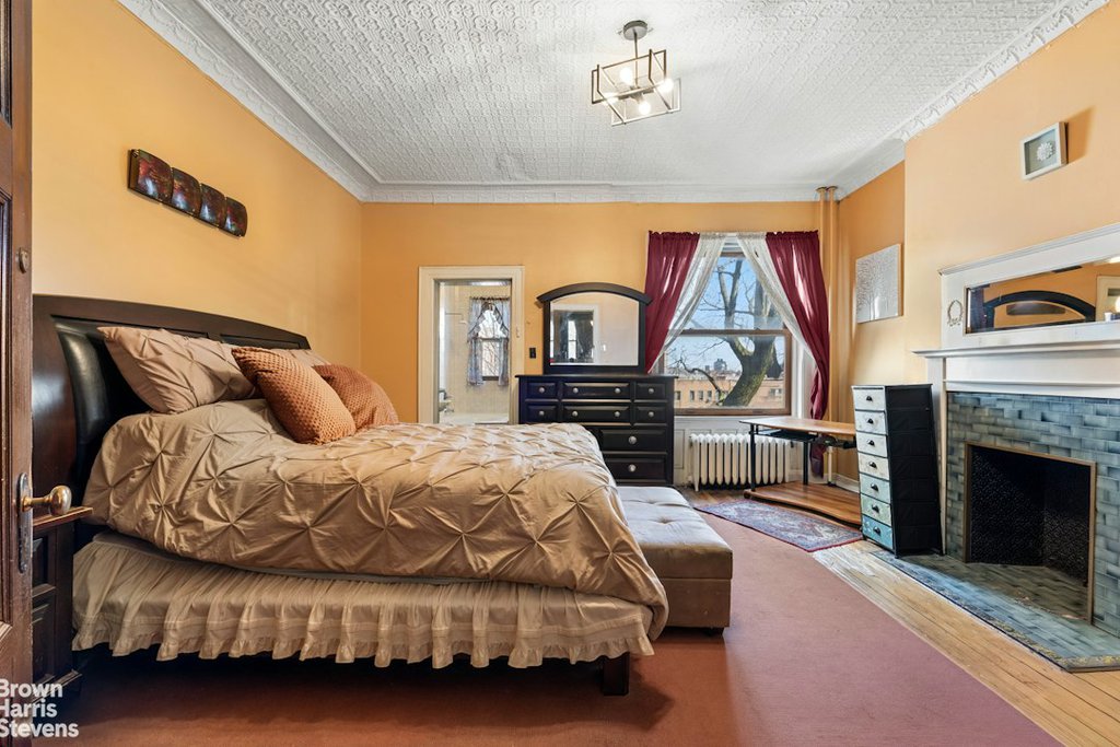 23 Hamilton Terrace – For Sale photo 10