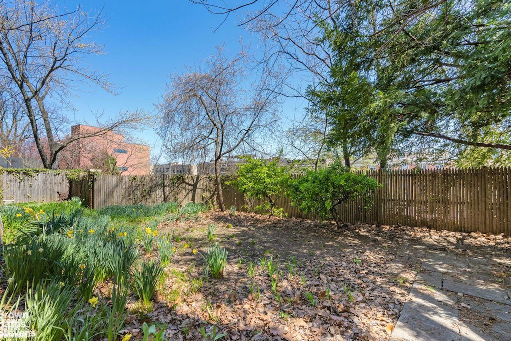 23 Hamilton Terrace – For Sale photo 16