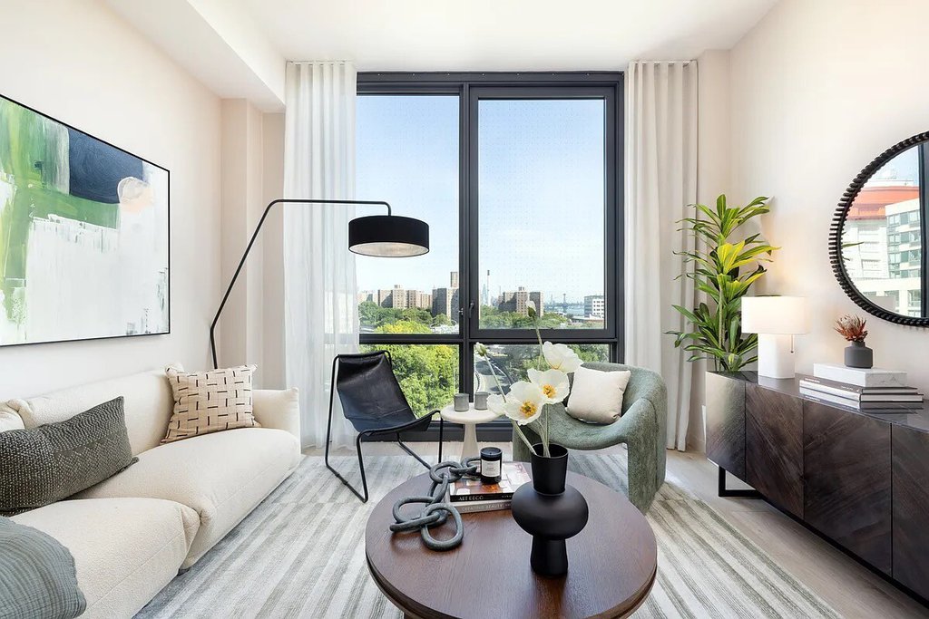 67 Prince Street, Unit 304