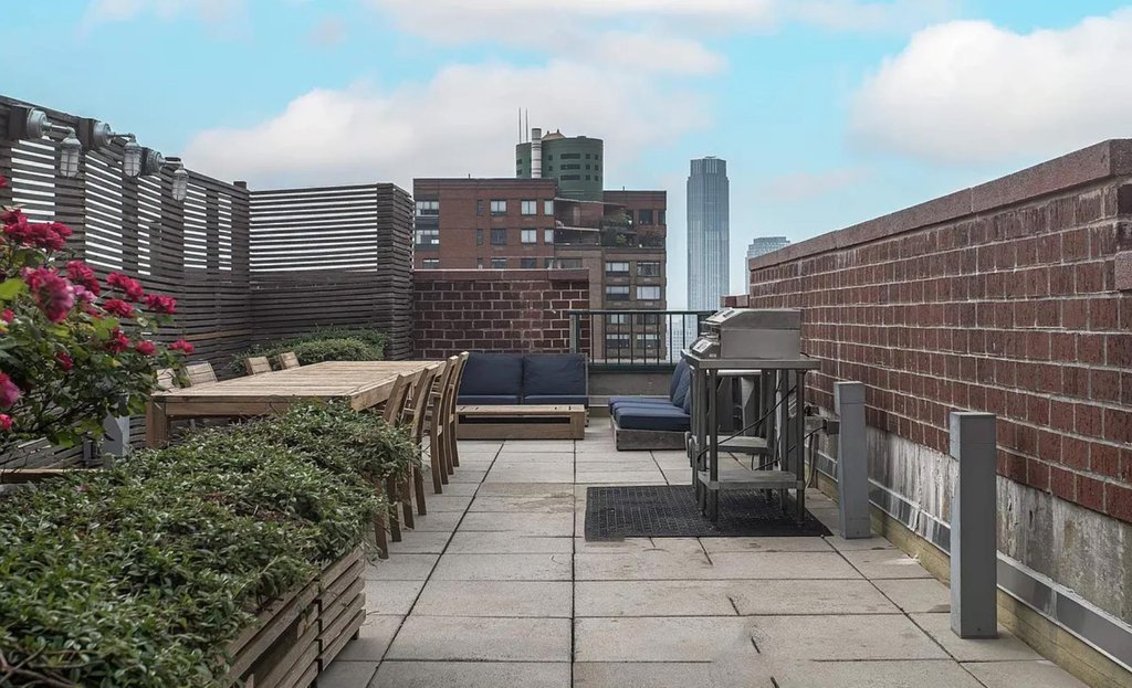 225 Rector Place, Unit PH2E photo 14