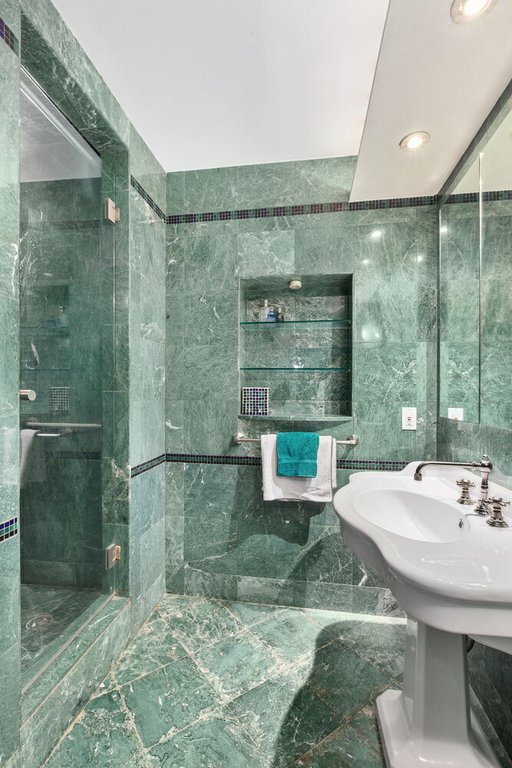 301 East 48th Street, Unit 8F photo 6