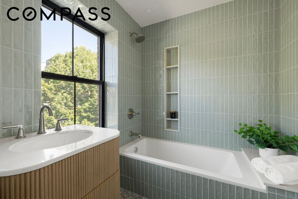 190 Sullivan Place – For Sale photo 13