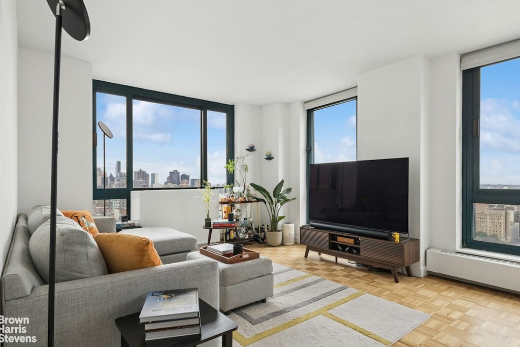 1 Irving Place, Unit G27B