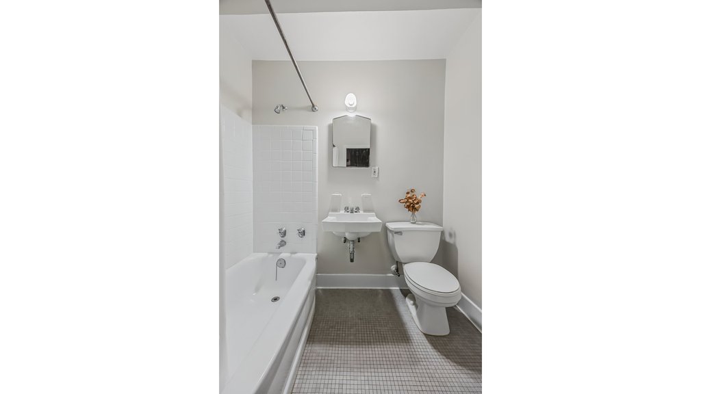 80 La Salle Street, Unit 5H photo 9