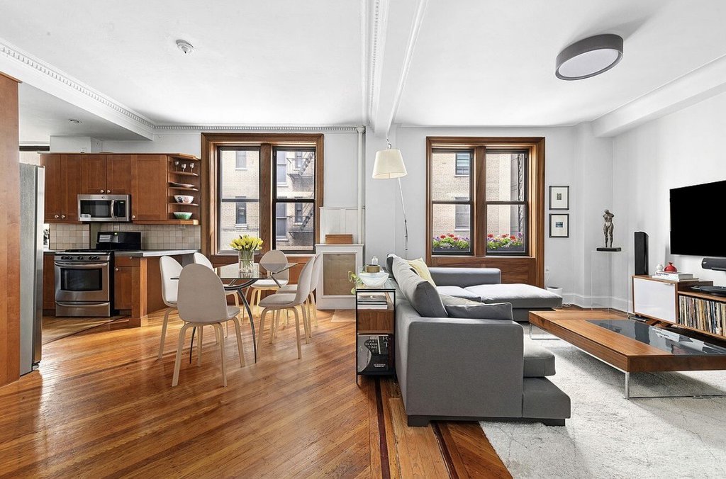 532 West 111th Street, Unit 54 photo 2