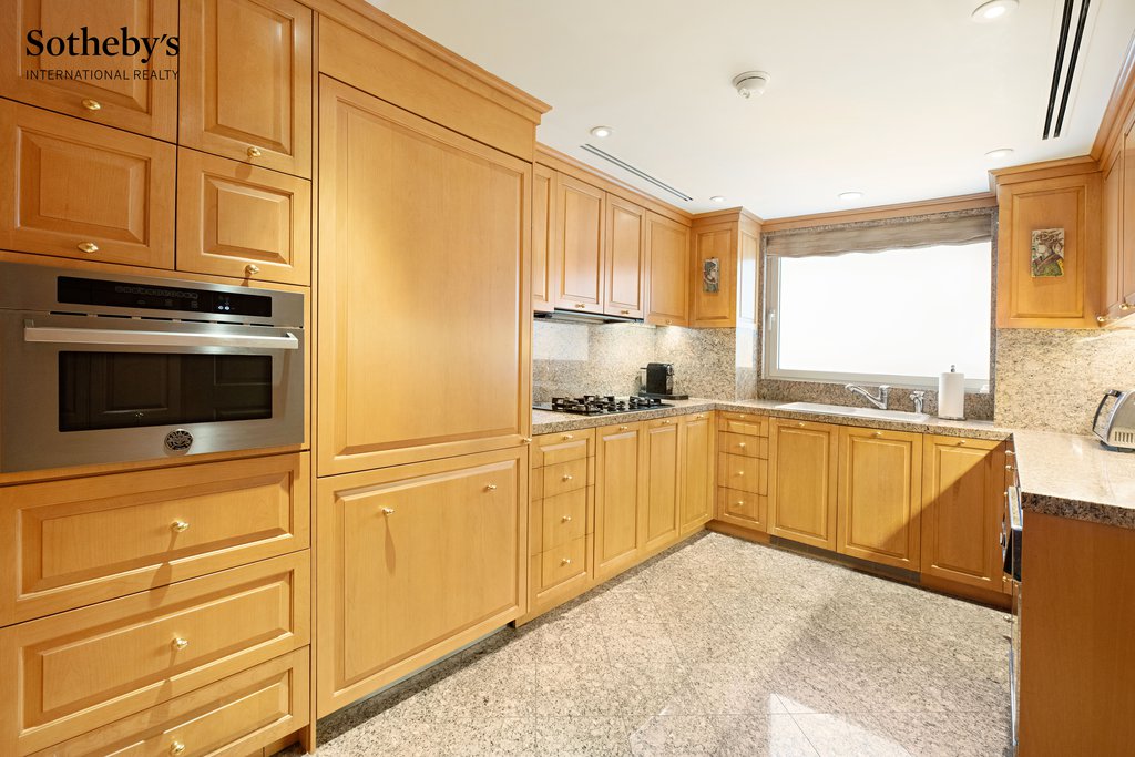 817 Fifth Avenue, Unit 7 photo 10
