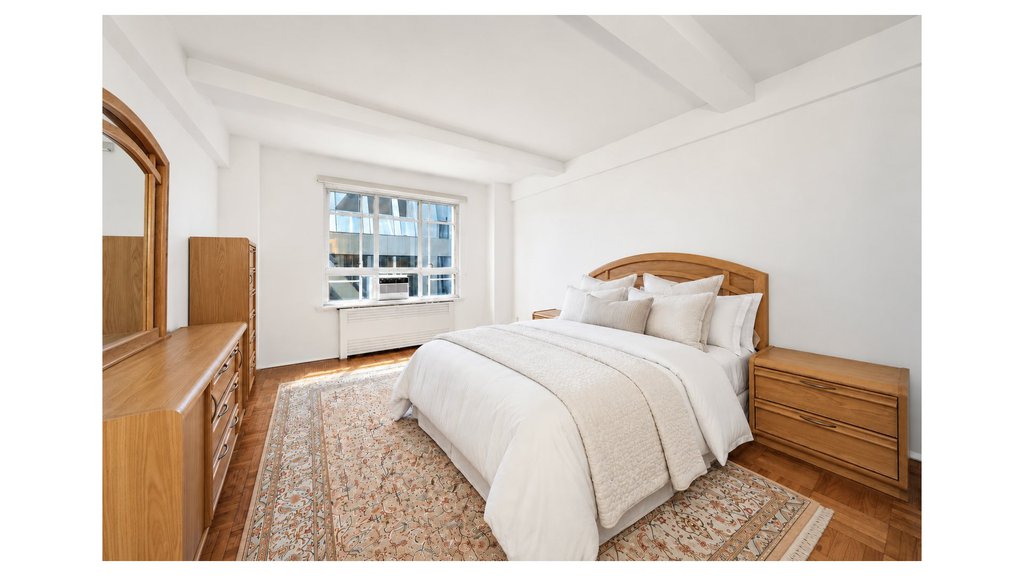 45 West 54th Street, Unit 9E photo 4