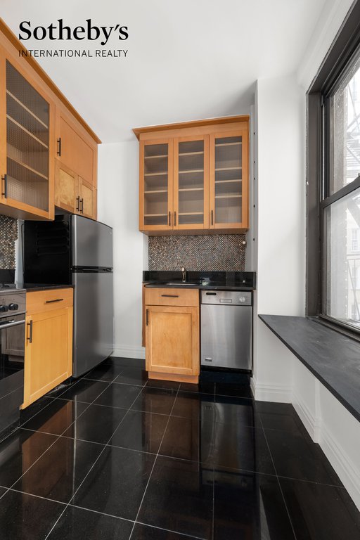 12 East 97th Street, Unit 7D photo 12
