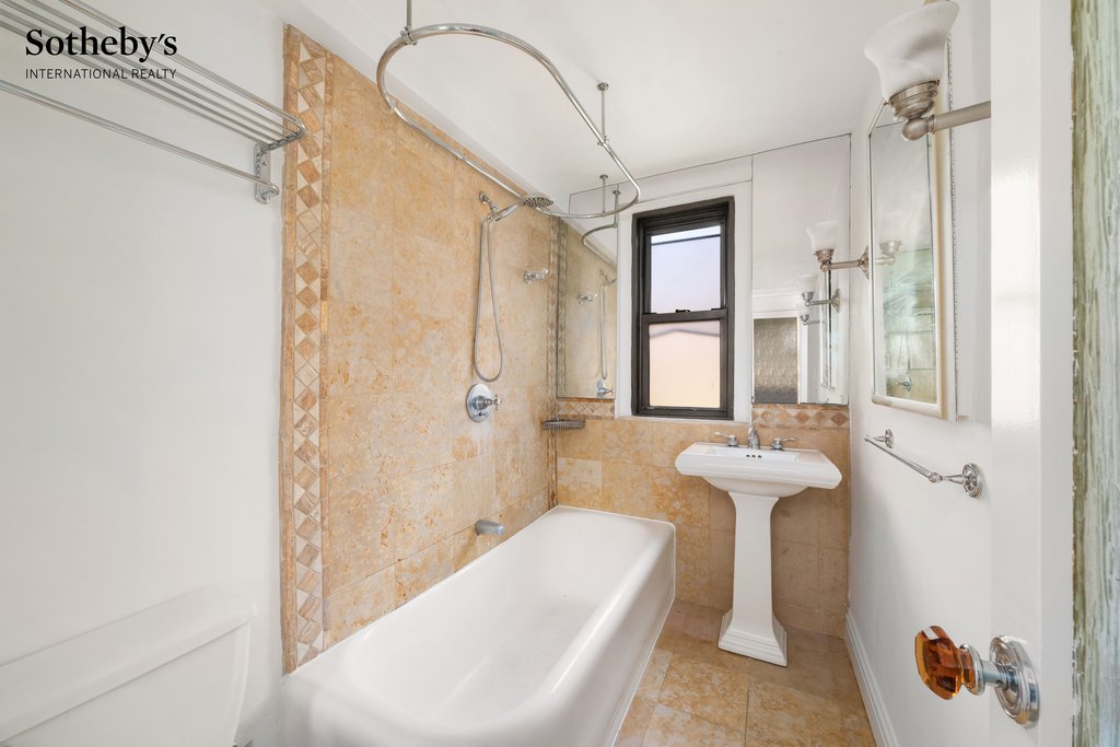12 East 97th Street, Unit 7D photo 22