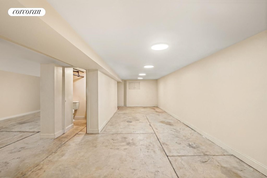 692 Washington Avenue – For Sale photo 16
