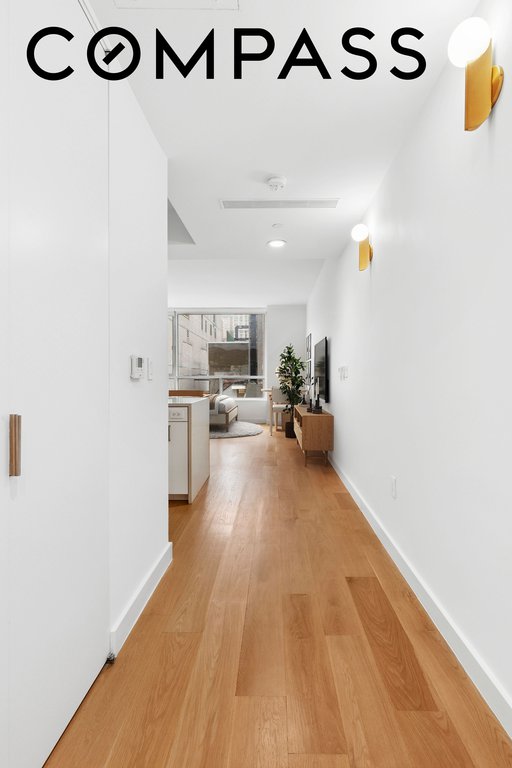 301 East 61st Street, Unit 2C photo 6