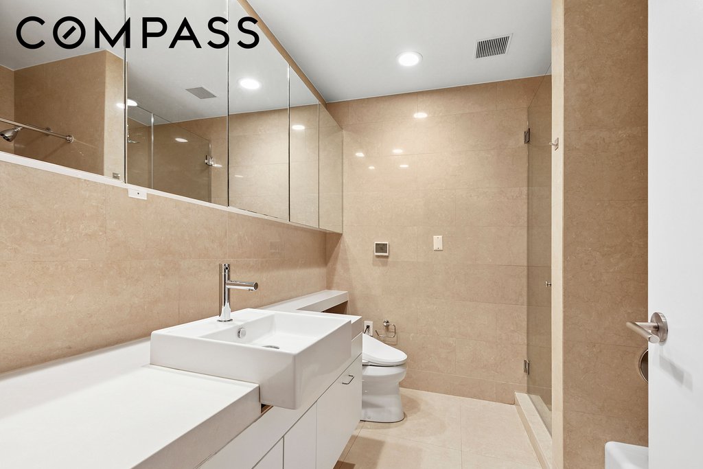 301 East 61st Street, Unit 2C photo 8