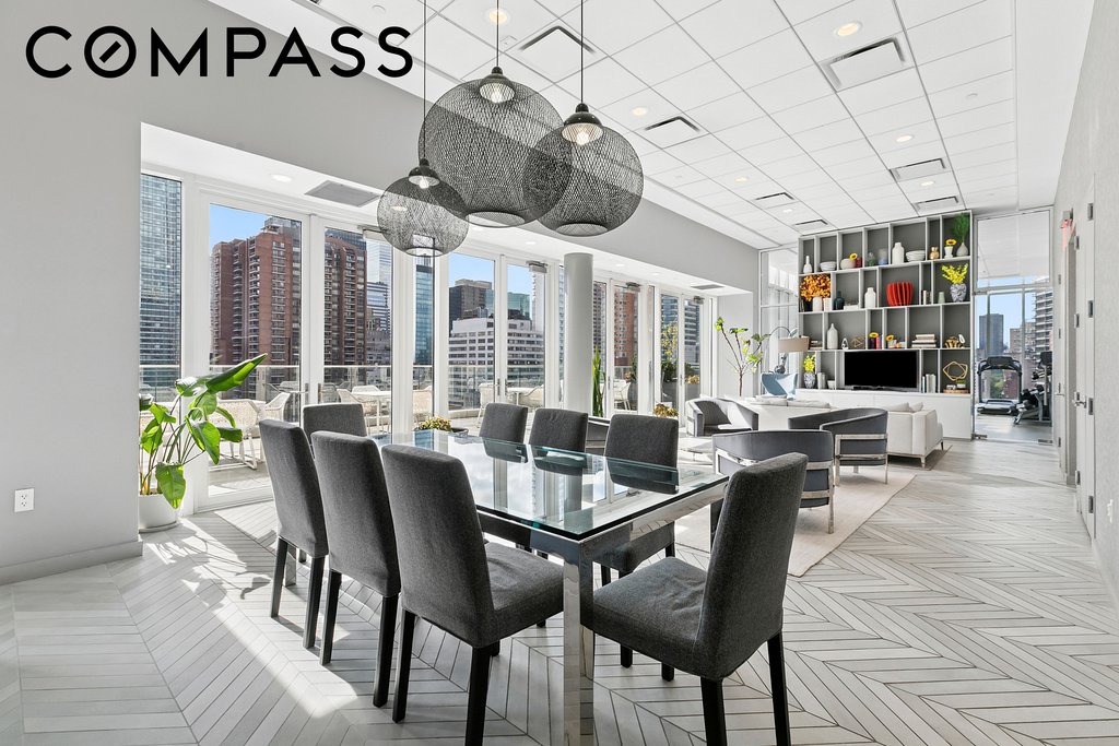 301 East 61st Street, Unit 2C photo 10