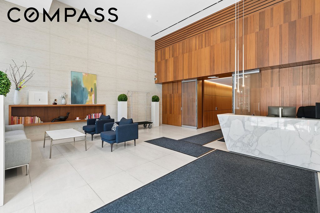 301 East 61st Street, Unit 2C photo 12