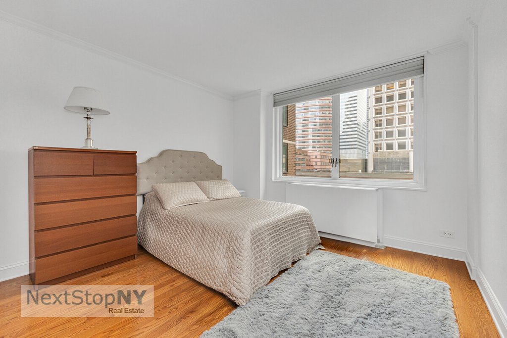 245 East 54th Street, Unit 10A photo 3