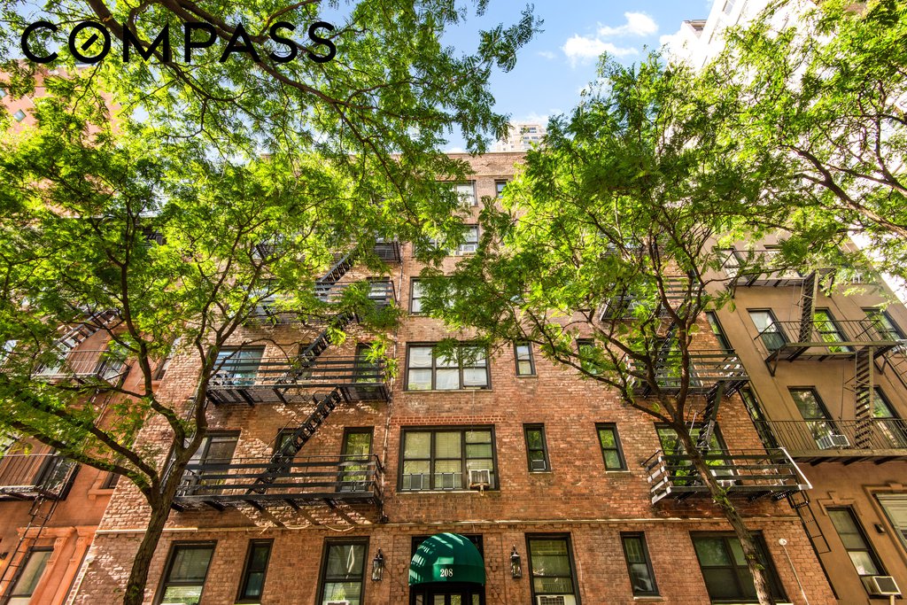 208 East 70th Street, Unit 6D photo 6