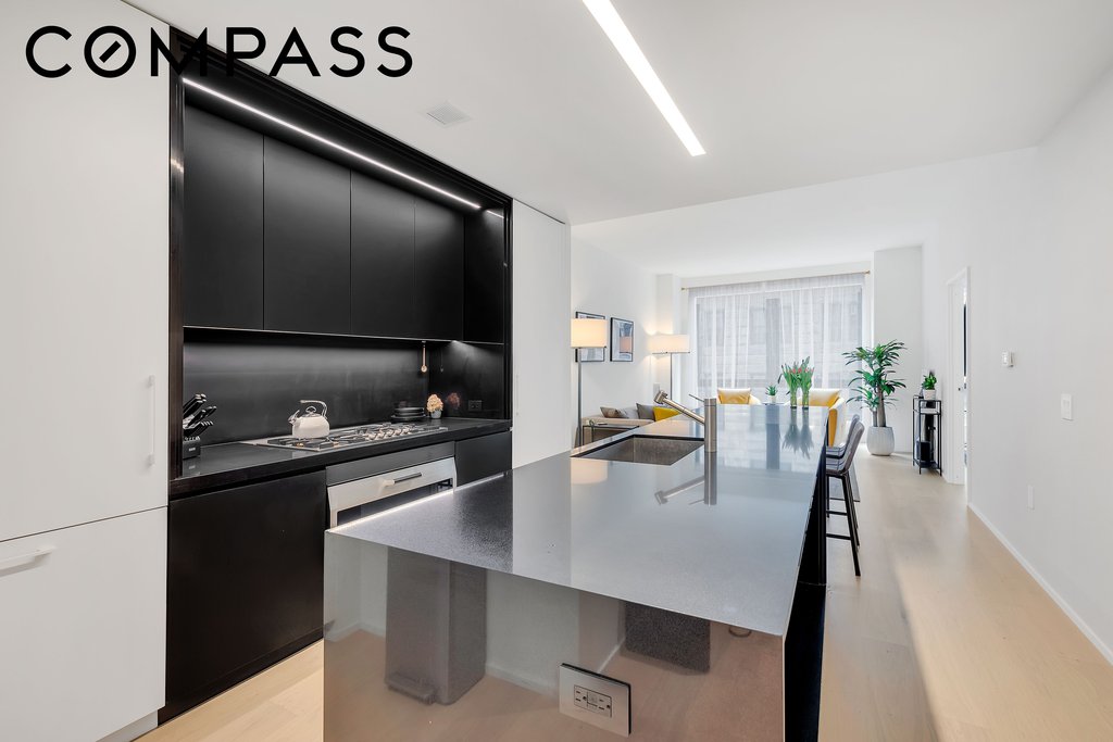 121 East 22nd Street, Unit S401 photo 2